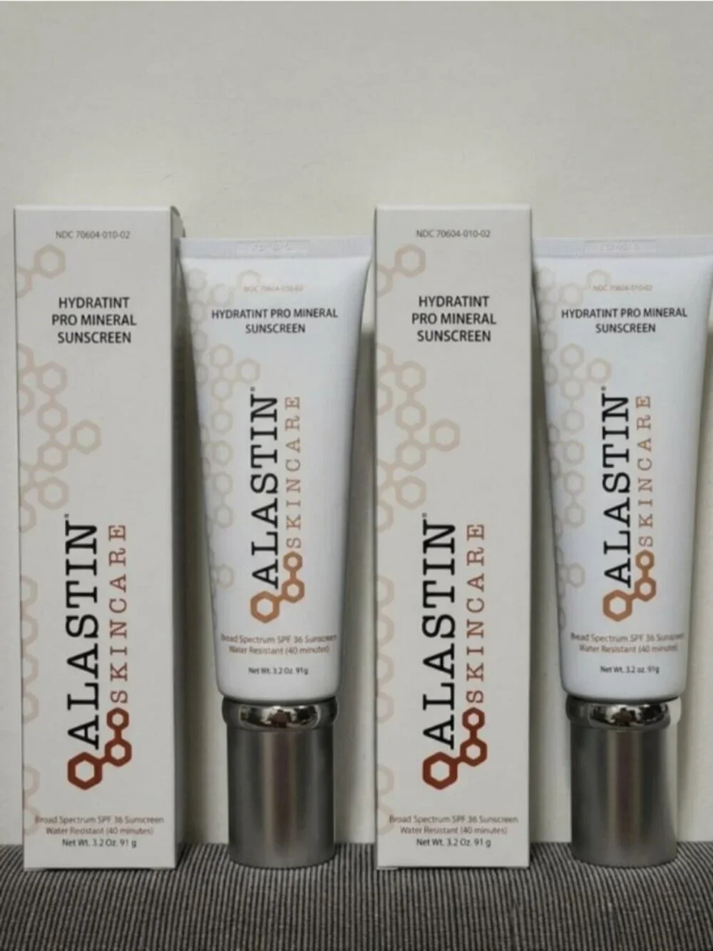 Pack of 2 Alastin HydraTint Pro Mineral-Broad Spectrum Tinted Facial SP (3.2 oz)